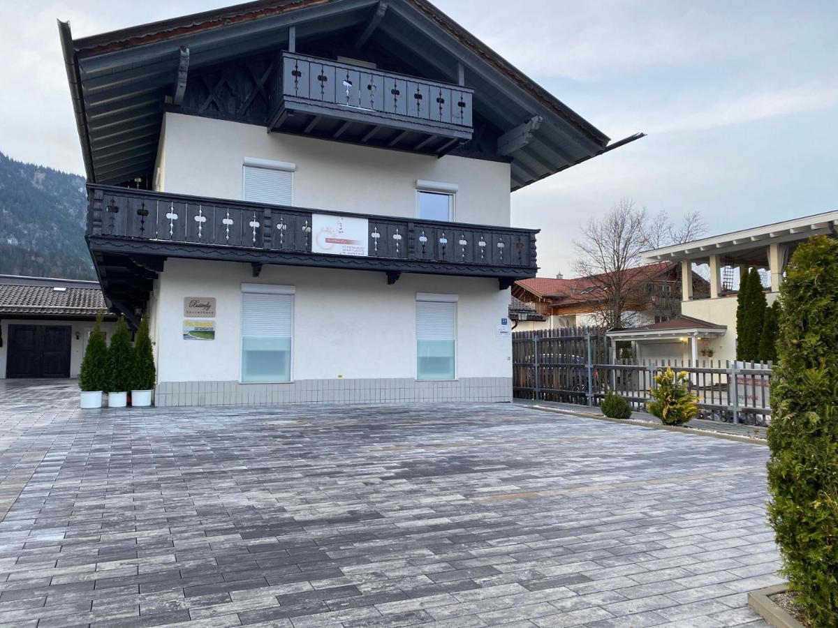 Ferienhaus Butterfly Garmisch-Partenkirchen Ngoại thất bức ảnh