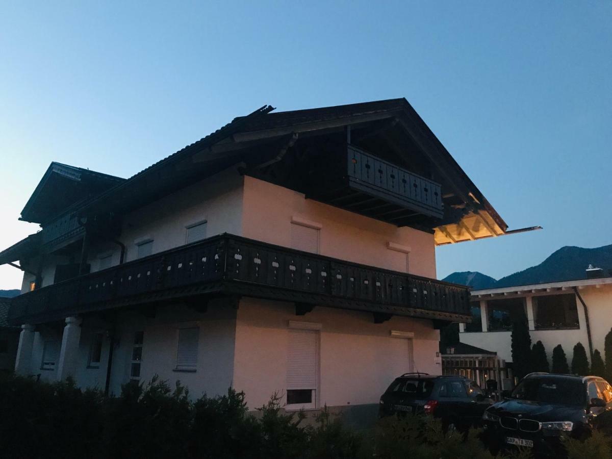 Ferienhaus Butterfly Garmisch-Partenkirchen Ngoại thất bức ảnh